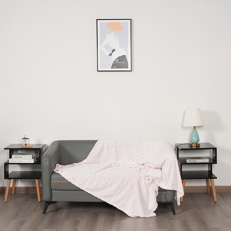 Selimut Flanel lwn Kapas lwn Microfiber – Mana Satu Perlu Anda Pilih?